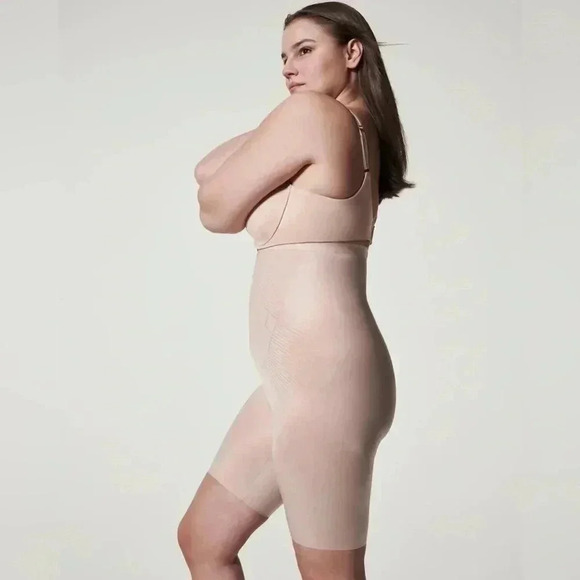 NWT SPANX Thinstincts® 2.0 High-Waisted  Mid-Thigh Short S - Picture 1 of 8